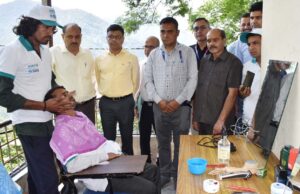 हेयर ड्रेसर में स्वरोजगार की है भरपूर संभावनाएं-सीडीओ।