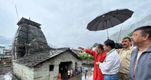 गोपिनाथ मन्दिर पहुँची पुरातत्व विभाग की टीम, बताया मन्दिर सुरक्षित