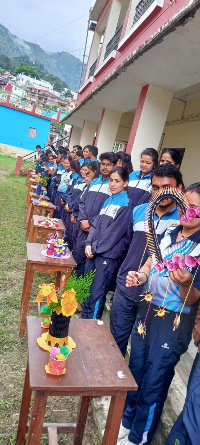 बेस्ट आउट ऑफ वेस्ट” पर आयोजित की कार्यशाला