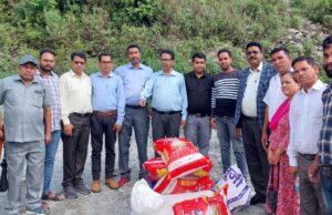 मूल निवासी संघ ने पीड़ित परिवारों तक पहुचाई मदद