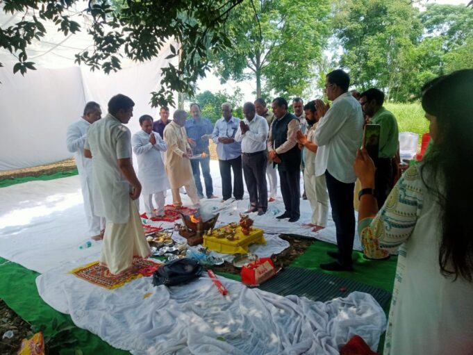 सहकारिता मंत्री डॉ रावत ने सहसपुर में किया वृद्ध अन्न भंडारण गृह का भूमि पूजन