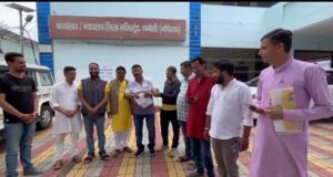 गोपिनाथ मन्दिर सरक्षण को लेकर स्थानीय लोगो ने जिलाधिकारी को सौंपा ज्ञापन