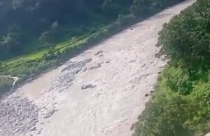 अज्ञात ने अलकनन्दा में मारी कूद, सर्च अभियान जारी