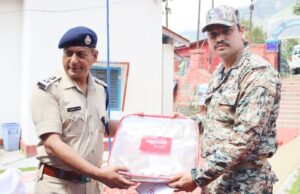 बद्रीनाथ क्षेत्र में निवासरत पुलिस पेंशनरों के साथ गोष्ठी कर जाना हालचाल