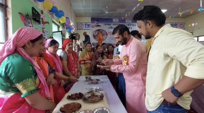 नगर पंचायत गौचर ने आयोजित किया पहाड़ी फ़ूड फेस्टीबल