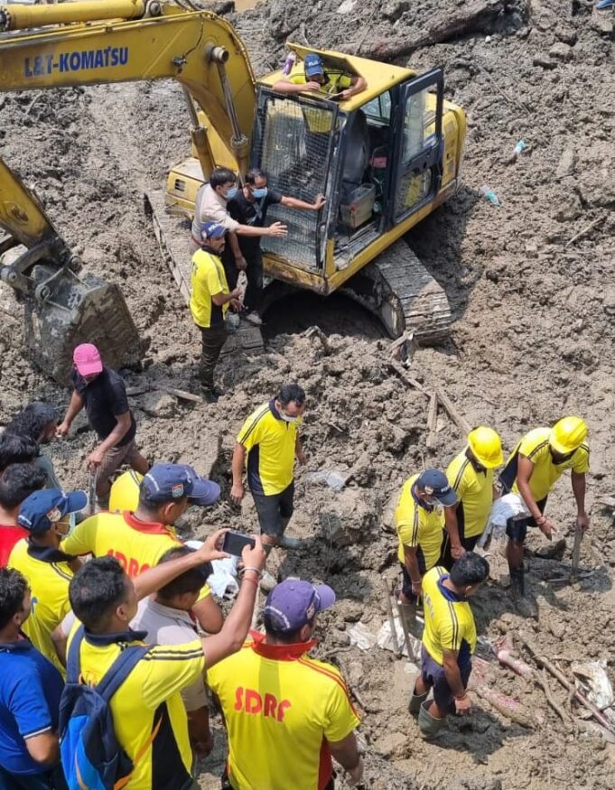 मलबे की चपेट में आये लापता 5शव किये गए बरामद