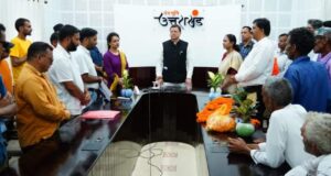 मुख्यमंत्री ने व्यासी जल विद्युत परियोजना प्रभावितों को वितरित किया मुआवजा