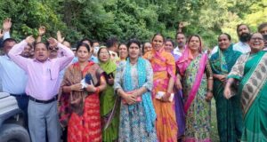 आक्रोश:कूड़ा निस्तारण केंद्र का ग्रामीणों ने किया विरोध, आंदोलन की दी चेतावनी