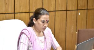 प्राकृतिक आपदा से प्रभावित महिलाओं और बच्चों की आर्थिक सुरक्षा के लिए अधिकारियों को दिए जल्द प्रस्ताव बनाने के निर्देश-रेखा आर्या