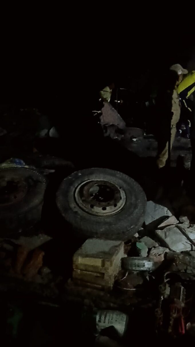 हेलंग में गिरा मकान कई लोग आए मलबे की चपेट में sdrf ndrf मौके पर, रेस्क्यू जारी