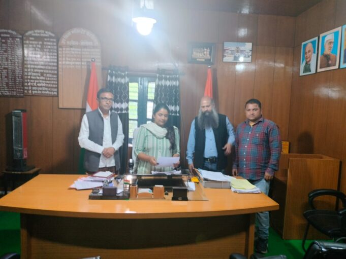 प्रदर्शनः सीएम के साथ 11सूत्रीय मांगों पर हुए समझौते को लागू करने की मांग