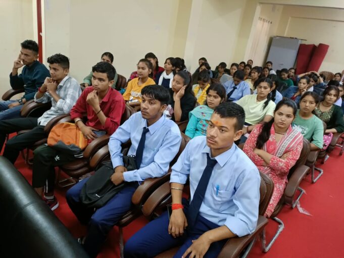 भाषा अध्ययन में करियर की असीम संभावनाएं