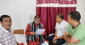 बंड क्षेत्र में हुये नुकसान का आंकलन करने व गांव के सम्पर्क मार्ग को अतिशीघ्र खोलने की रखी मांग