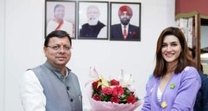 फ़िल्म दो पत्ती की टीम ने मुख्यमंत्री से की मुलाकात