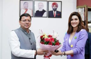 फ़िल्म दो पत्ती की टीम ने मुख्यमंत्री से की मुलाकात