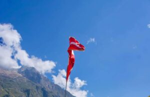 अपनी माता मूर्ति से मिले भगवान नारायण