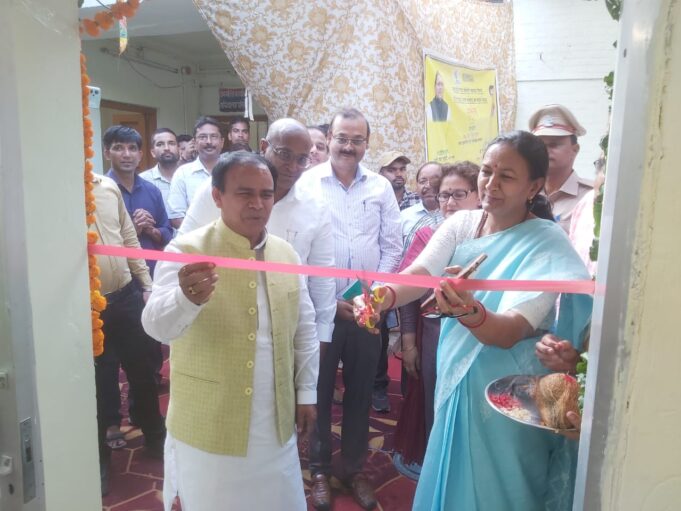 केंद्रीय भंडारण का उत्तराखंड सचिवालय में खुला आउटलेट, बाजार दर से 35% सस्ते में मिलेगा ब्रांडेड सामान