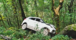 कार दुर्घटना ग्रस्त, 5 लोग थे सवार