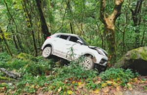 कार दुर्घटना ग्रस्त, 5 लोग थे सवार