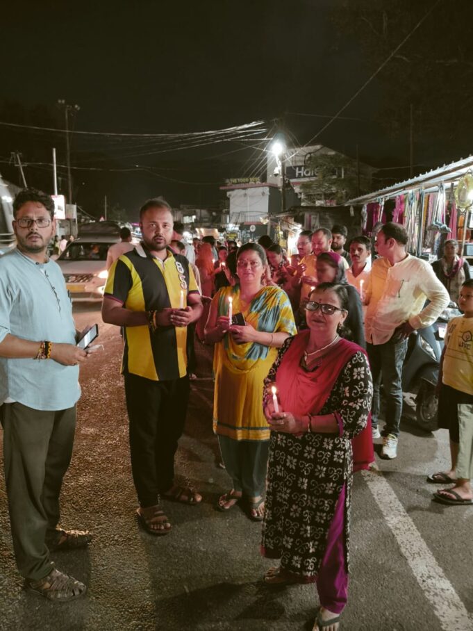 आंकिता को न्याय की मांग को लेकर कांग्रेस ने किया प्रदर्शन और दी श्रधांजलि