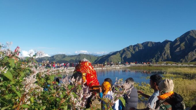 कैलाश विदाई के साथ ही नंदा की वार्षिक लोकजात यात्रा का समापन..