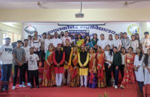 भाषण प्रतियोगिता में निधि रही प्रथम