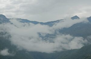 जनपद में मौसम का बदला मिजाज