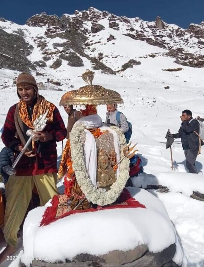 शीतकाल के लिए बंद हुये चतुर्थ केदार भगवान रुद्रनाथ के कपाट