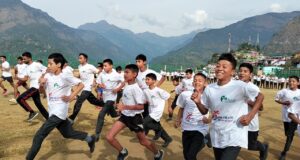 हंस मैराथन का आयोजन, निशा और मोहित ने मारी बाजी