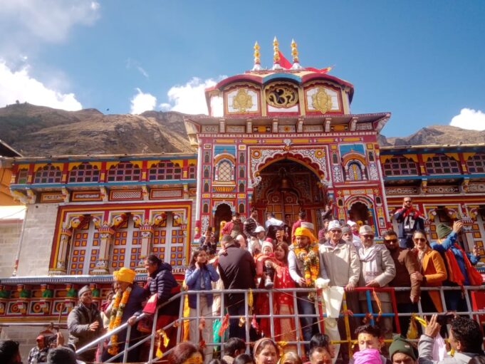 श्री बदरीनाथ धाम के कपाट 18नवंबर शांय 3:33 पर शीतकाल हेतु बंद होंगे