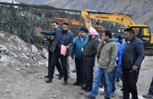 मुख्य सचिव डा. संधु ने बदरीनाथ धाम में मास्टर प्लान के तहत हो रहे कार्यों की समीक्षा करते हुए दिये आवश्यक निर्देश