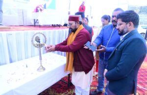 सीएम धामी ने चमोली जिले को दी 40.58 करोड़ के विकास कार्यो की सौगात