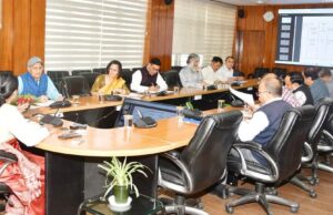 मुख्य मंत्री की घोषणाओं की प्रगति रिपोर्ट को लेकर अपर मुख्य सचिव ने ली समीक्षा बैठक