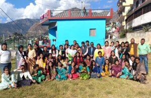 मेंहदी प्रतियोगिता में प्रियंका ने पाया प्रथम स्थान