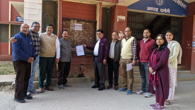 छात्रसंघ चुनाव: छः पदों हेतु बिके अठारह नामांकन पत्र