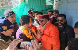 बाबा धीरेंद्र शास्त्री पहुचे बद्रीविशाल