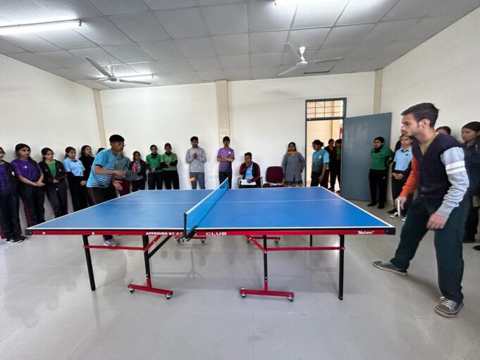 नर्सिंग कॉलेज वार्षिक खेल कूद प्रतियोगिता के चतुर्थ दिवस इंडोर खेलों की धूम