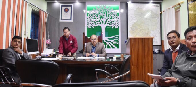 मुख्य विकास अधिकारी ने जनपद को ओडीएफ प्लस घोषित करने को लेकर ली समीक्षा बैठक