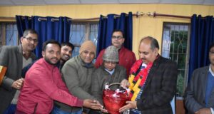 मुख्य विकास अधिकारी dr ललित नारायण मिश्र को अधिकारियों कर्मचारियों ने दी भावभीनी विदाई