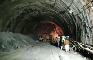 बड़ा हादसा: टनल में फंसे 35 से अधिक मजदूर, रेस्क्यू जारी