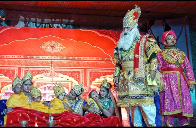 रामलीला के दूसरे दीन भगवान राम व सीता का हुआ जन्म ,भगवान राम ने किया तड़का का वध