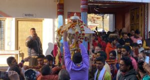 भगवान केदारनाथ की पंचमुखी विग्रह देवडोली शीतकालीन गद्दी स्थल श्री ओंकारेश्वर मंदिर उखीमठ पहुंची।