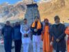 भगवान बदरीनाथ- केदारनाथ के दर्शन को सपरिवार पहुंचे भाजपा सांसद वरुण गांधी।