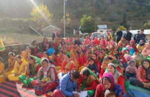 देवाल और दशोली दर्जनों गांवो में पहुंची विकसित भारत संकल्प यात्रा