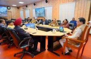 उत्तराखण्ड ग्लोबल समिट 2023 को लेकर मुख्यमंत्री ने ली अधिकारियों की बैठक