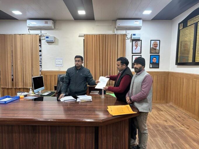 चेतावनी:15 दिनों में मांग पूरी नही हुई तो रक्त से प्रधानमंत्री से करेंगे शिकायत