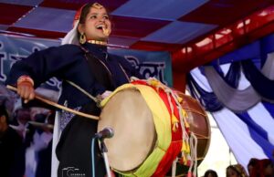 उत्तराखंड लोक विरासत में ढोल गर्ल ‘वर्षा बंडवाल’ ढोल की सुमधुर स्वर लहरियों से करेंगी मंत्रमुग्ध
