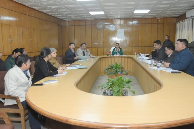 खाद्य मंत्री रेखा आर्या ने ली विभागीय अधिकारियों के साथ खाद्य विभाग की महत्वपूर्ण विषयों पर बैठक, दिए अहम दिशा निर्देश