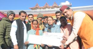 कैबिनेट मंत्री रेखा आर्या ने छात्रों से की अपील कहा अपने अंदर की सकारात्मक ऊर्जा को आगे बढ़ाने का करे काम,कहा छात्र ही हैं देश का भविष्य