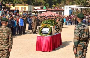 सैन्य सम्मान के साथ हुआ शहीद नायक बीरेन्द्र सिंह का अंतिम संस्कार।